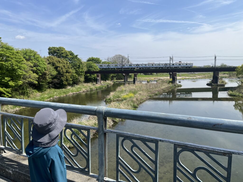 入間川の橋は西武鉄道のviewスポット